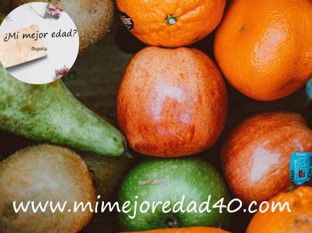 Manzanas uvas peras y citricos