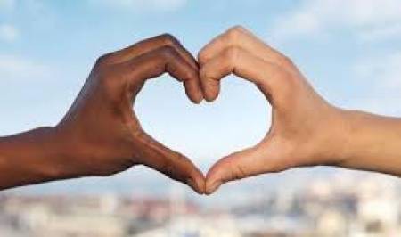 Relaciones interraciales: una descripción general de los problemas