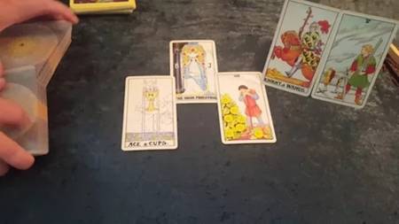 Lectura Tarot Económico De Hoy