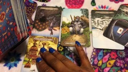 Quiero Una Lectura De Cartas Económico