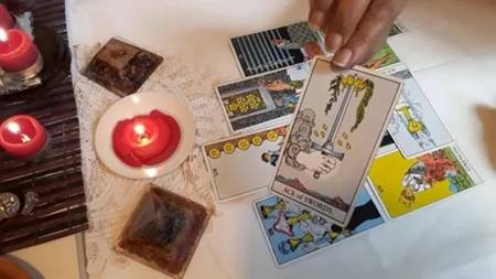 Tarot Económico Hermanos Arcanos