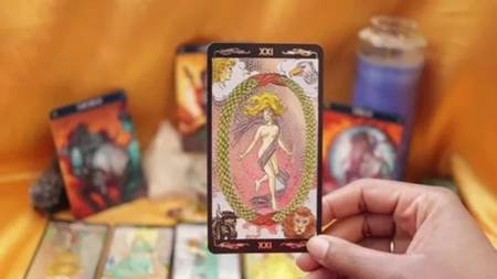 Tiradas Del Tarot Económico Y Efectivas