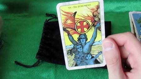 Lectura Del Tarot Económico Diario