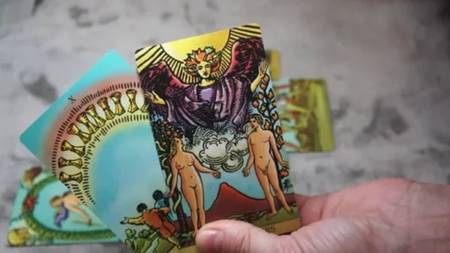 Tarot Económico Bahasa Indonesia