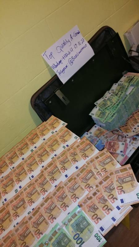 Kupite 100% krivotvorene novčanice koje se ne mogu otkriti s drugim serijskim brojem .Whatsapp - - -