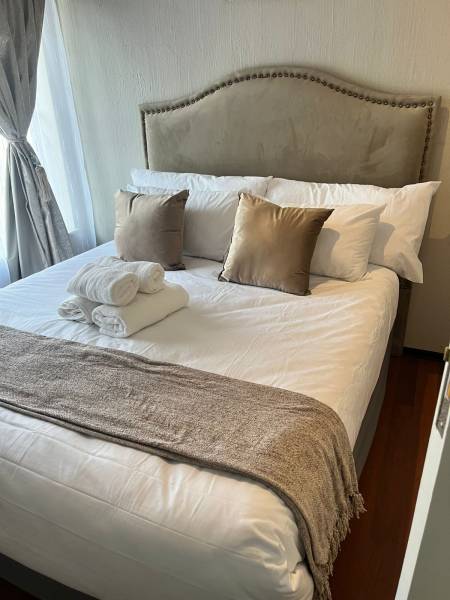 Day Rest Guest House  near me Roodepoort +27836868779 Royal King Guest House Roodepoort